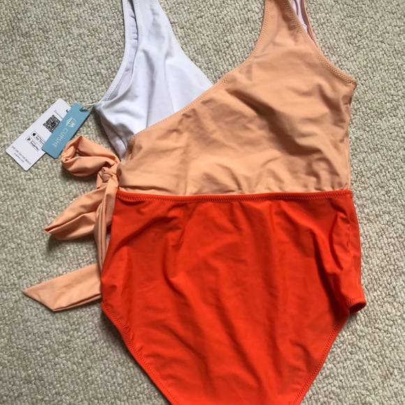 NWT CUPSHE Women's Bathing Suit - Picture 2 of 2